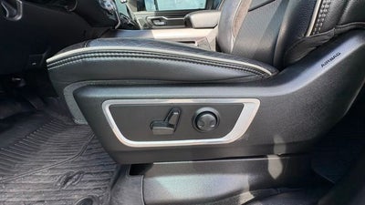 2023 RAM 1500 Laramie Crew Cab 4x4 5'7' Box
