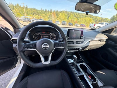 2024 Nissan Altima SV FWD