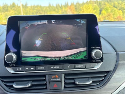 2024 Nissan Altima SV FWD
