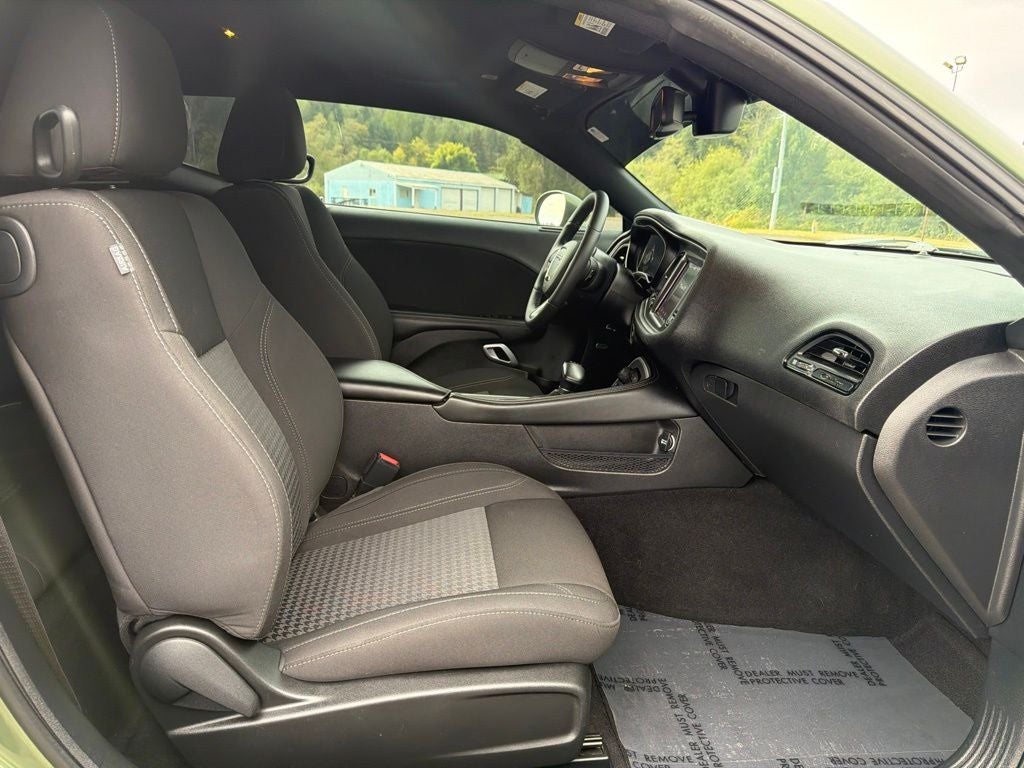 2022 Dodge Challenger SXT