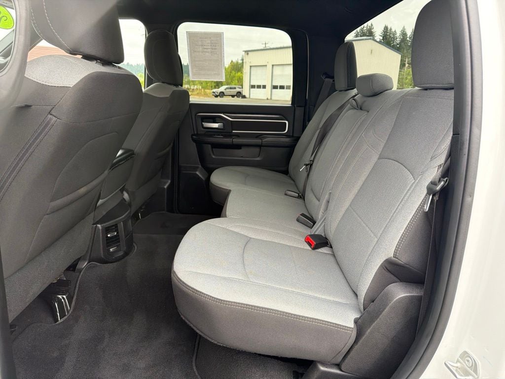 2024 RAM 3500 Big Horn Crew Cab 4x4 8' Box