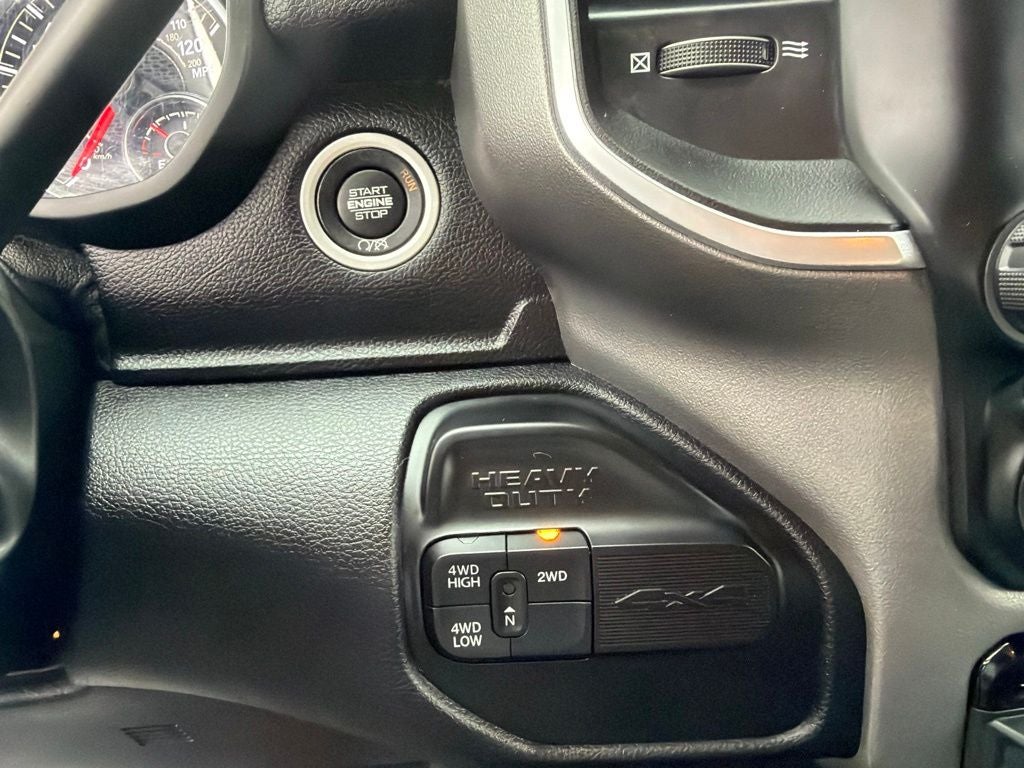 2024 RAM 3500 Big Horn Crew Cab 4x4 8' Box