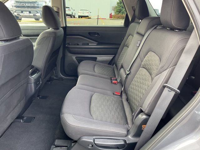 2023 Nissan Pathfinder SV 4WD