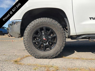 2017 Toyota Tundra SR5 5.7L V8