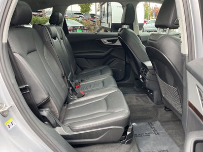 2019 Audi Q7 45 SE Premium