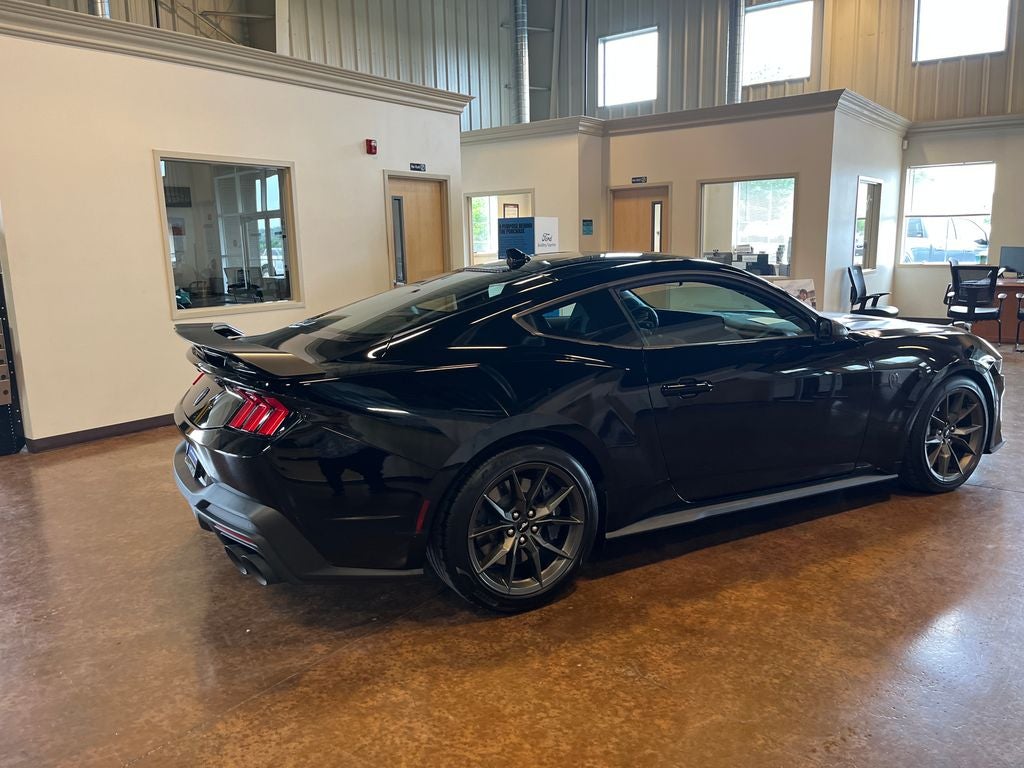 2025 Ford Mustang Dark Horse
