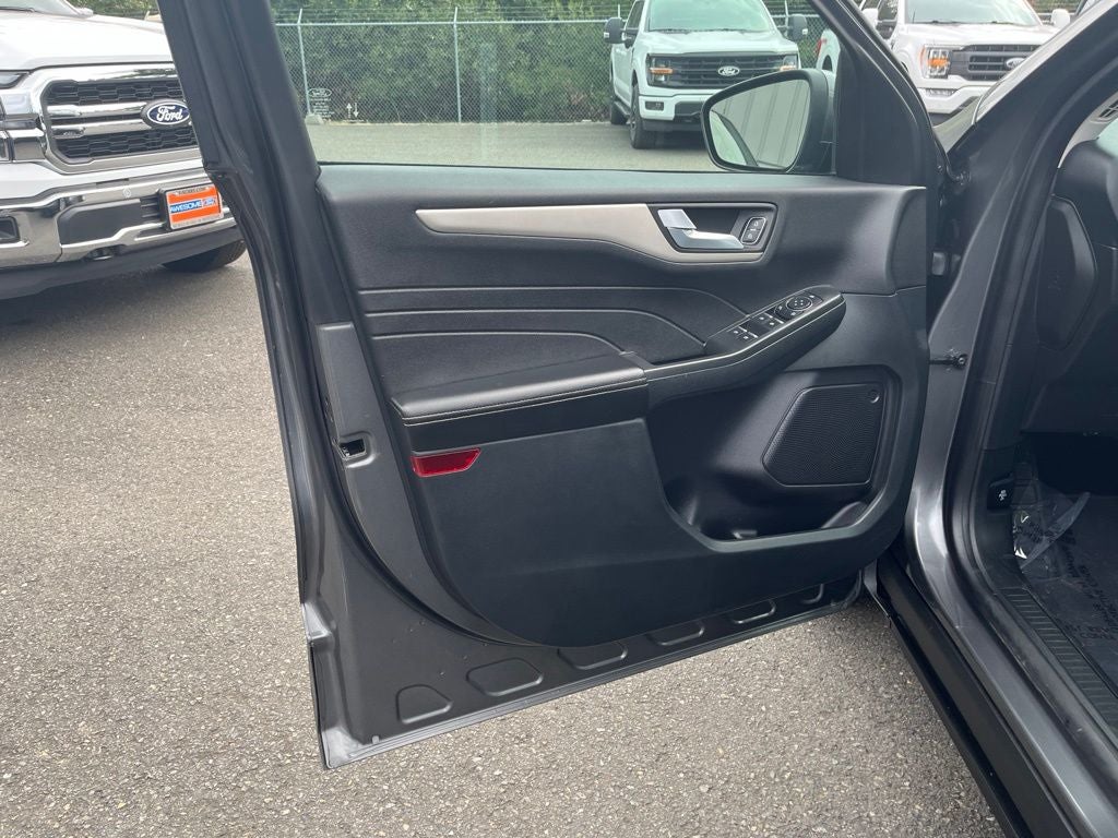 2021 Ford Escape Hybrid SE