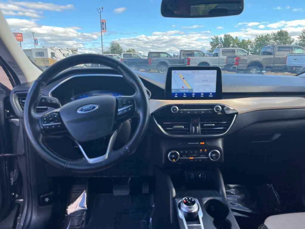 2021 Ford Escape Hybrid Titanium