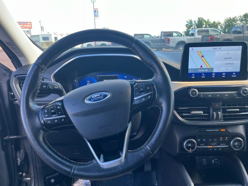 2021 Ford Escape Hybrid Titanium