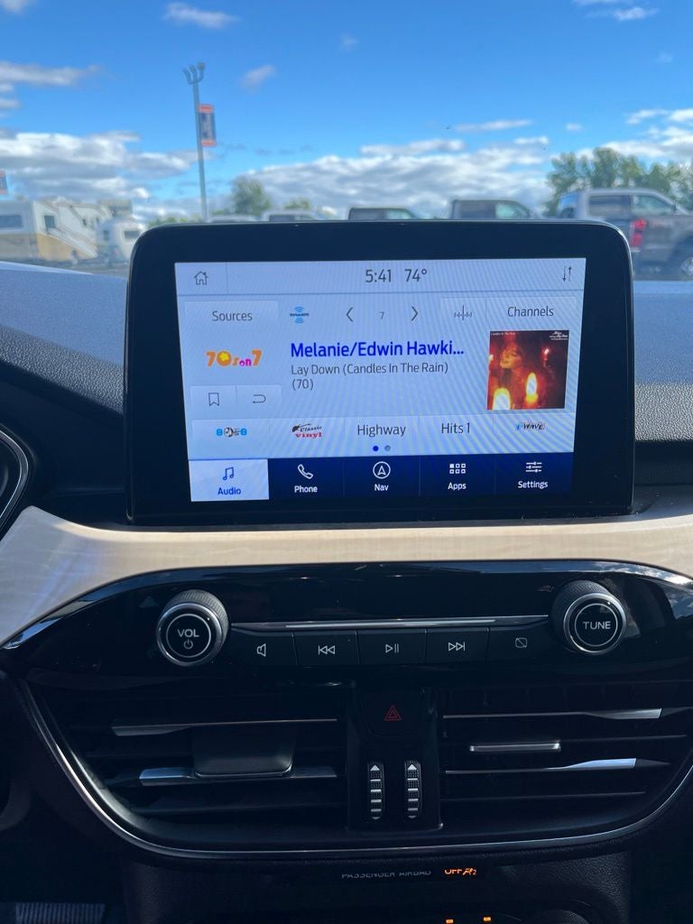 2021 Ford Escape Hybrid Titanium