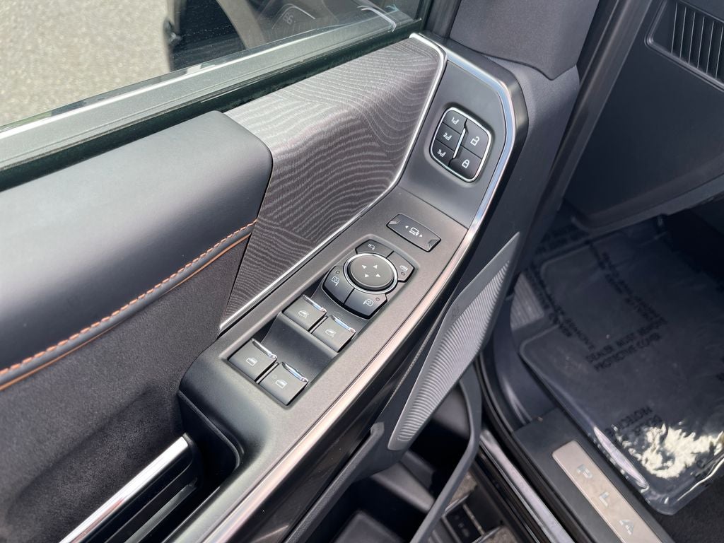 2023 Ford F-350SD Platinum