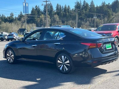 2022 Nissan Altima 2.5 SV