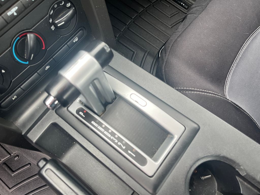 2006 Ford Mustang V6