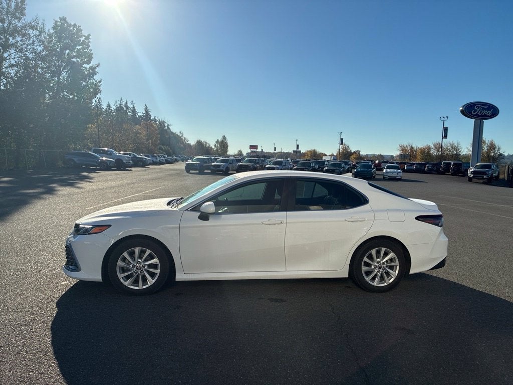 2022 Toyota Camry LE