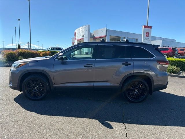 2019 Toyota Highlander SE