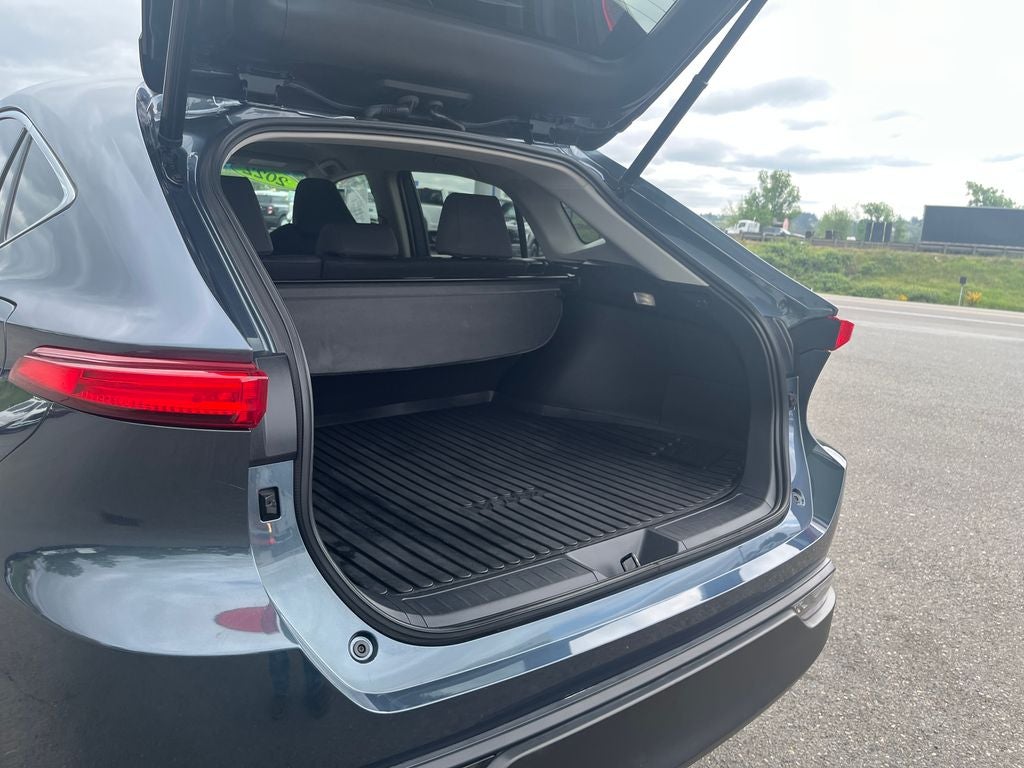 2022 Toyota Venza LE