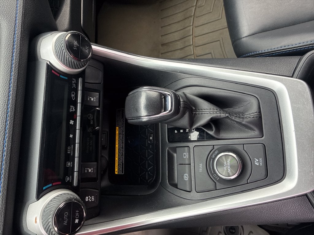 2020 Toyota RAV4 Hybrid XSE