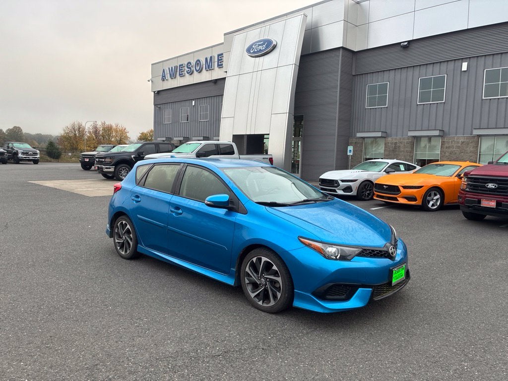 2016 Scion iM Base