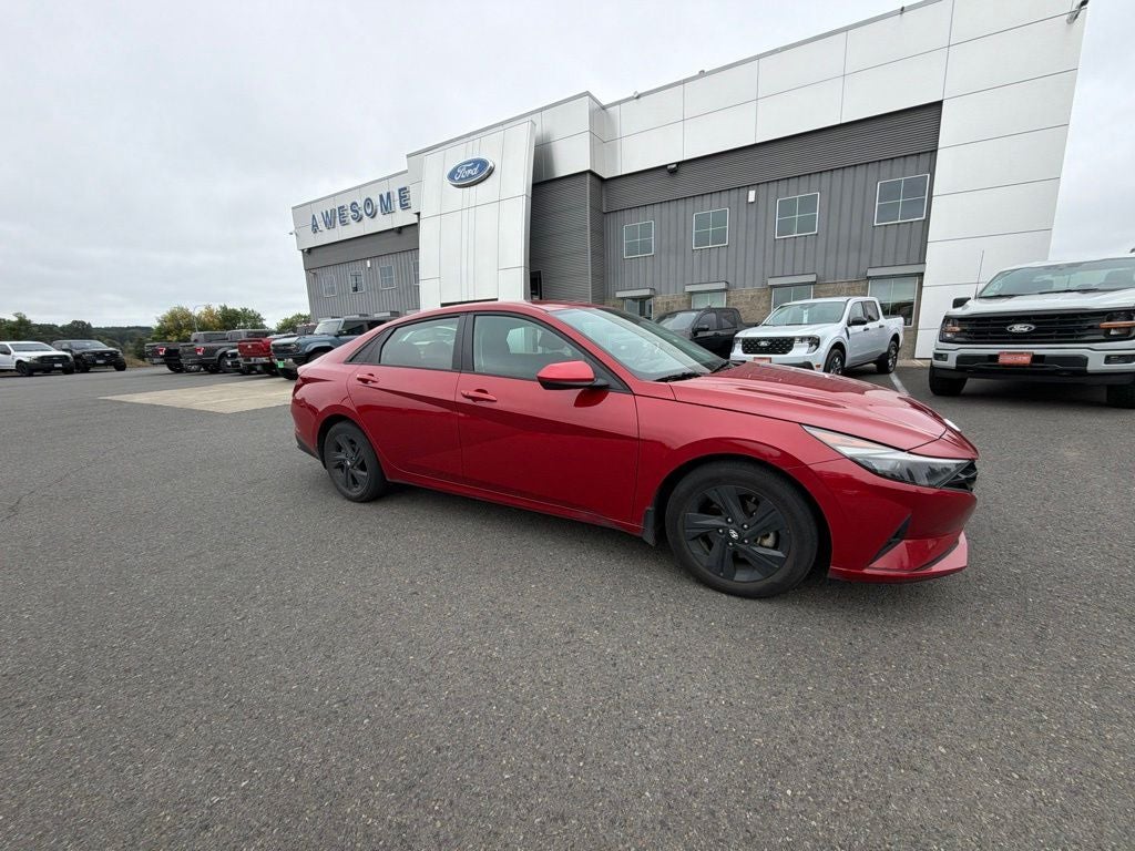 2022 Hyundai Elantra SEL