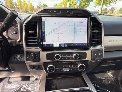 2022 Ford Super Duty F-350 Lariat
